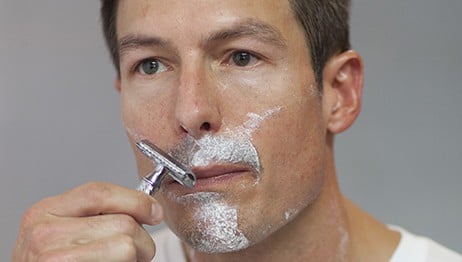 HOW TO SHAVE WITH YOUR DOUBLE-EDGE SAFETY RAZOR